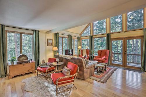 St Marys Lakefront Cabin with Deck and Wood Stove! in Idaho Springs, USA