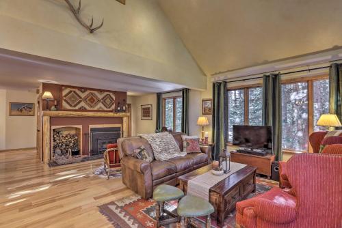 St Marys Lakefront Cabin with Deck and Wood Stove! in Idaho Springs, USA