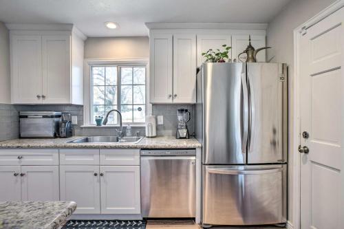 Centrally Located Aurora Home w/ Covered Patio in Lowry