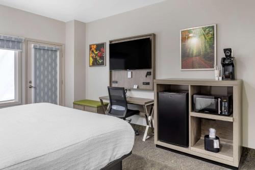 Best Western Plus Mountain Melodies Inn & Suites - main image