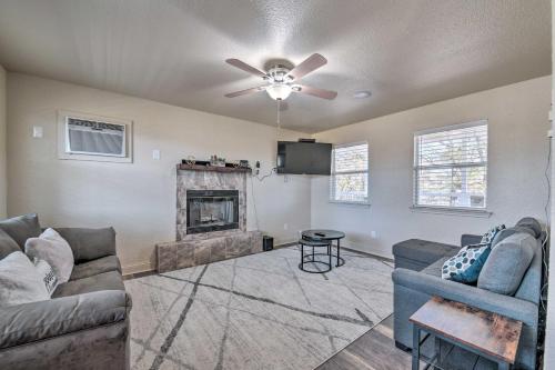 Bright Brownwood Home with On-Site River Access! in Brownwood, Vereinigte Staaten von Amerika