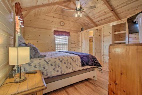 Cozy Augusta Cabin with Grill - Walk to Main St