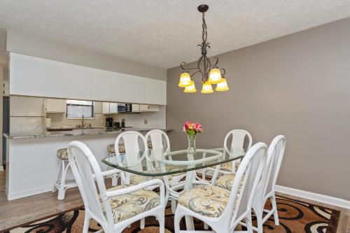 Gulf Highlands Grand 2 Bedrooms Heated Pool Access WiFi Sleeps 6 - image 10