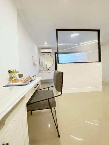 Loewys Home Tanjung Duren Jakarta Barat