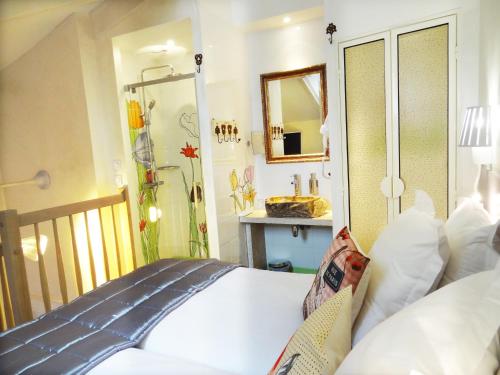 Le Pavillon Hotel - image 6