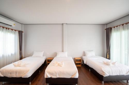 De MALA Room Type - Standard Triple Room