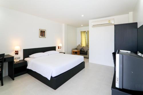 room detail thumbnail 1