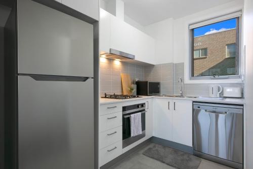Kitchen, Wentworthville 2 Bed 1 Bath Apt Street Parking near Girraween Road Park