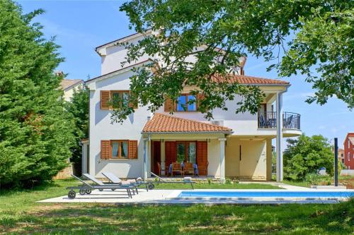 Villa Theresa in Ližnjan (Haus für 12 Personen) - Accommodation - Ližnjan