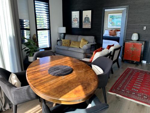 B312S - Luxury Waverton Apartment - image 10