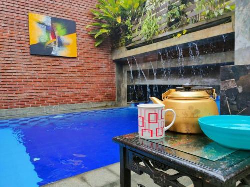 Private cozy, beauty pool villa in puncak cipanas