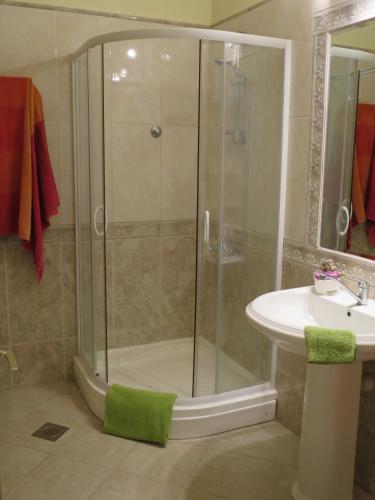Prime and Exclusive Seafront Location Apartment Sunset
