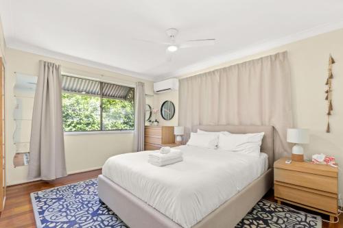 KOZYGURU ALBION CHARMING HOUSE WITH 3 BEDROOM PARKING -QAL035