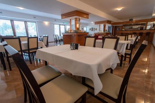 Étterem, Margareta Apartman es Udulohaz in Bogács