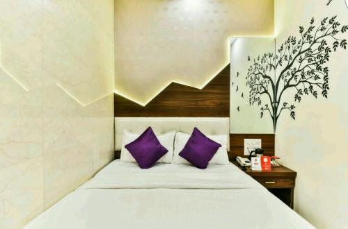 Hotel Palace Residency near Lokmanya Tilak Terminus