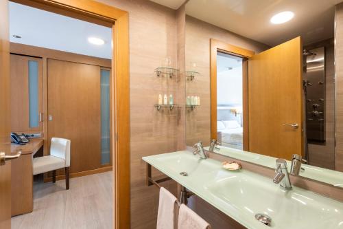 Hotel Condesa - image 12