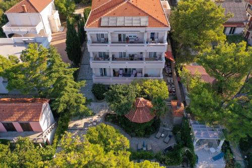  Villa Vicko in Starigrad-Paklenica