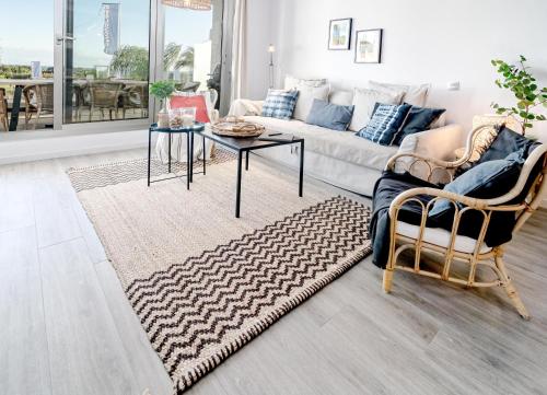 LM41B- Modern & Spacious family apartment