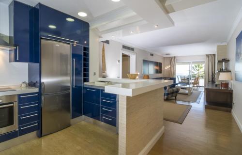 ห้องครัว, HB - Comfortable Beachfront Holiday Apartment in อาเซียนดา บีช