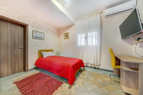 Castelomi - image 14