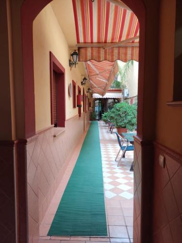 Hostal Monteolivos