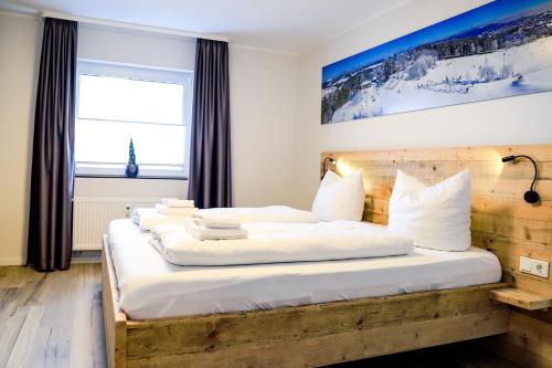 Apartment with Mountain View image 8
