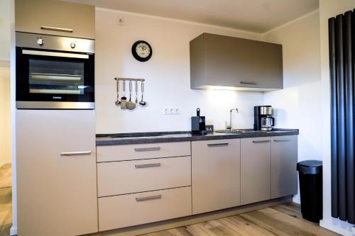 Apartment with Mountain View image 5