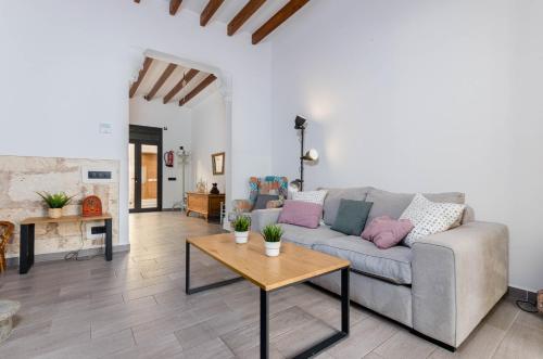 YourHouse Can Jordi, air conditioned holiday house with private pool gîte à louer Muro