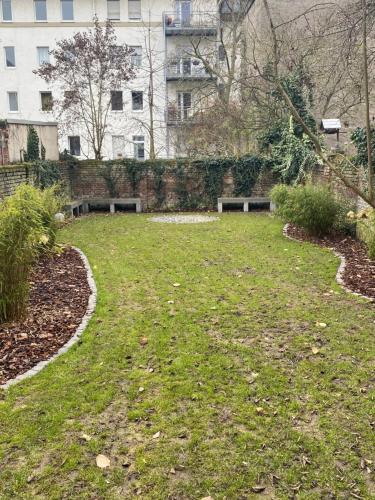 H-85 SUITES Level 5/9 1.4km von Parkstraße entfernt