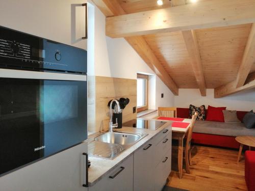 Konyha, Haus Larcher Appartment in Sankt Leonhard im Pitztal