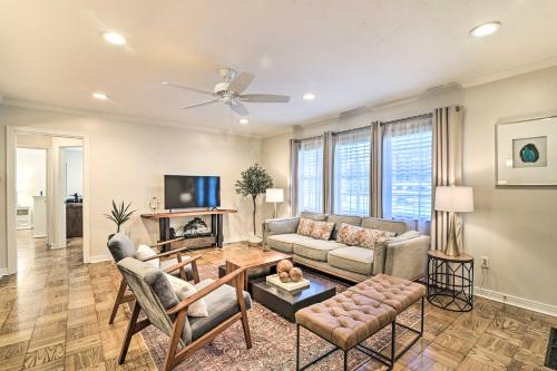 Mid-Century Modern Escape in Central Lakeland! in Lakeland, USA