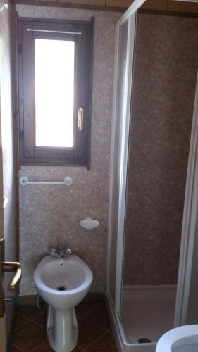 Camping Hotel Au Lac De Como Room Type - One-Bedroom Mobile Home with Terrace