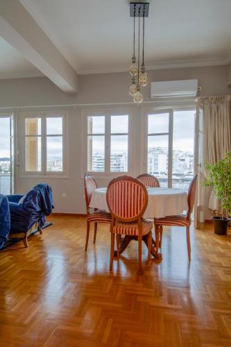 Apartment overlooking the old bridge