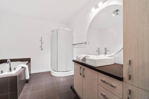 INITIAL - GRIZZLY - Mont-Sainte-Anne