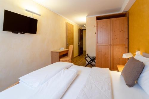 Negritella Sweet Hotel Room Type - Standard Room comfort communicating