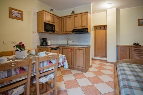 Apartment image 6
