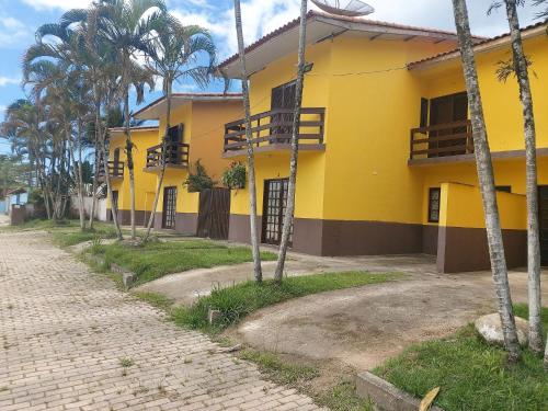 0184.04 - Maranduba - Apartamento - 2 Dorm. - 8 Pess. - 300M Do Mar - Com Piscina Coletiva