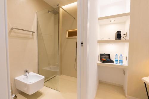 Double A Luxury Room - image 2