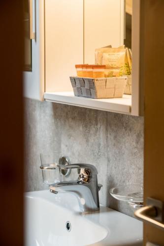 Apartment image 9