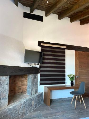 Hotel Roca y Cantera