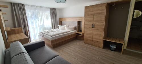 Large Double Room