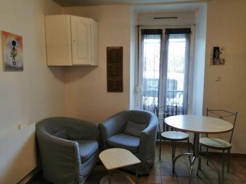 Appartement T2 RDC centre Vitré 35500 (Appartement T2 RDC centre Vitre 35500) in Vitre