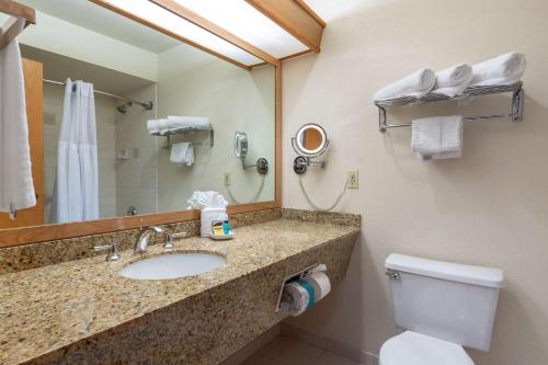 Best Western Plus Mill Creek Inn