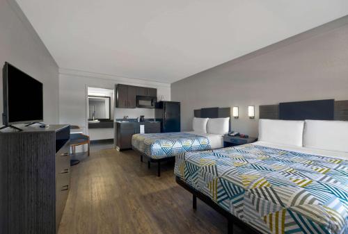 Quadruple Room - Non-Smoking