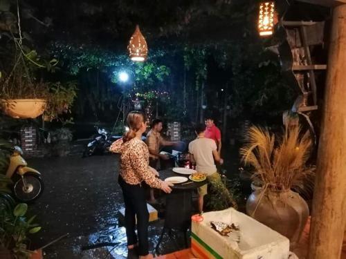 Hoa Mai Vien Soc Son - Venue Travel
