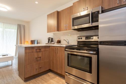 บริการและสิ่งอำนวยความสะดวก, Riverside Resort & RV Park in ควอลิคัม บีช (บริติช โคลัมเบีย)