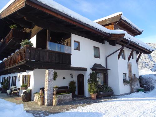 Landhaus Feller - Apartment - Reith bei Kitzbühel
