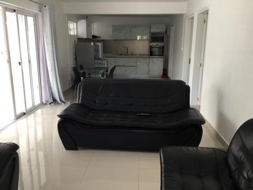 Lovely 3-Bed Apartment in Flic en Flac