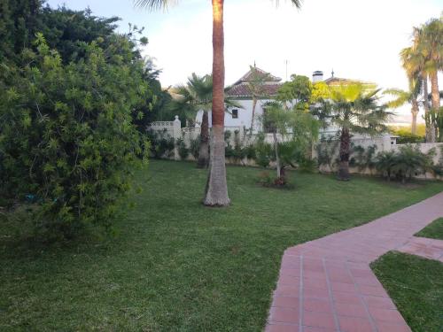Two-Bedroom Villa image 8