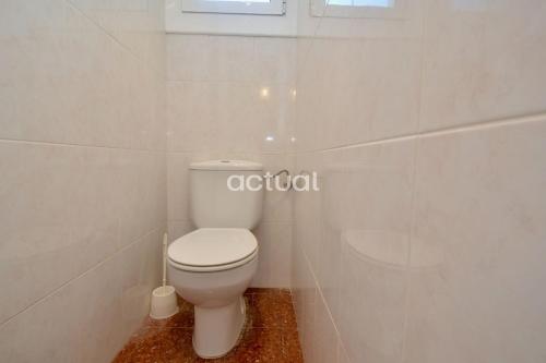 Two-Bedroom Apartment room in Catalunya G-4